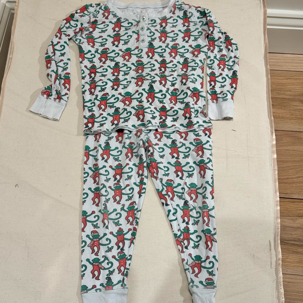 Roller Rabbit Kids' Holiday Pajama Set